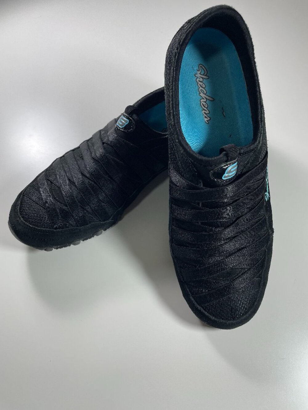 Skechers Women’s Black Slip On Walking Shoes Size 8.5 Leather Fabric Excellent